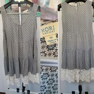 Kori America Sz M * Boho Black Creme Lace Dress